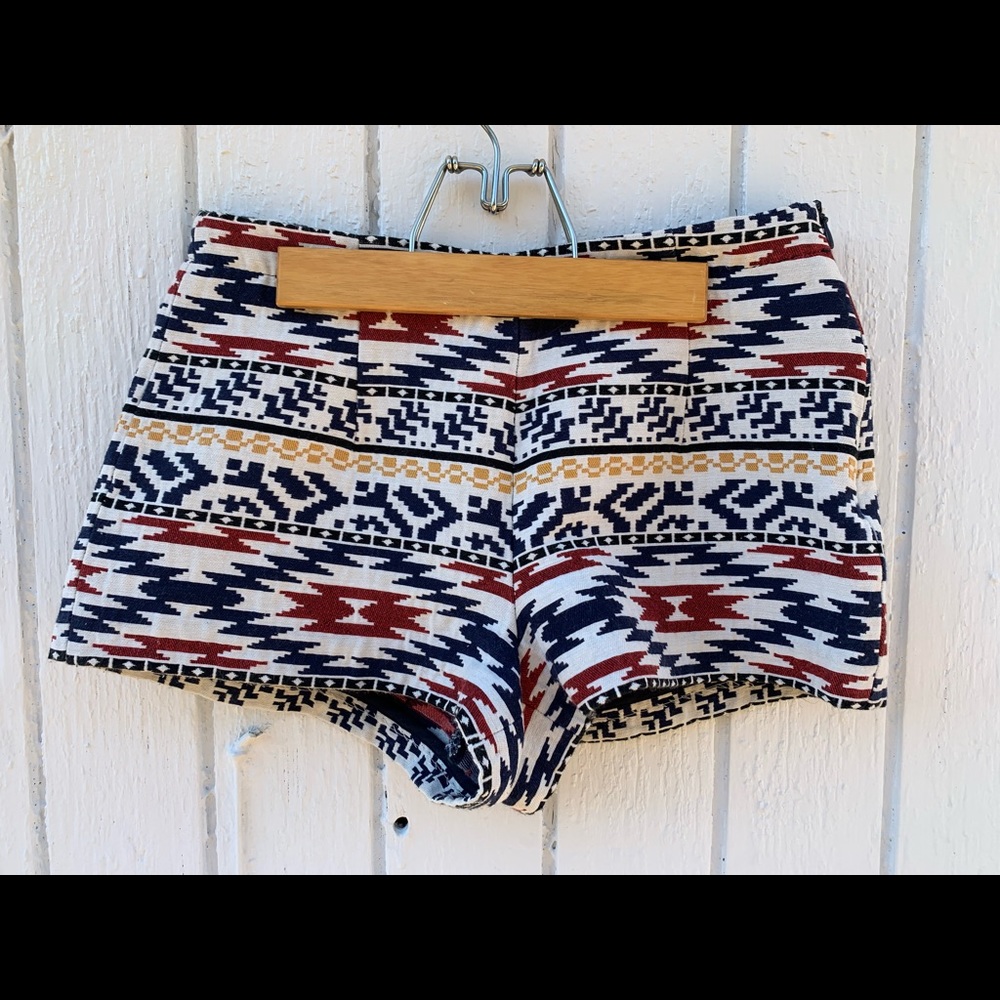 Zara Aztec Printed Shorts Size Small